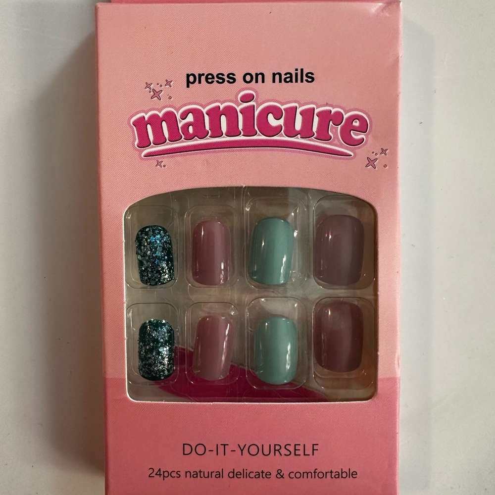 Pink and Blue Press-On Nails Set